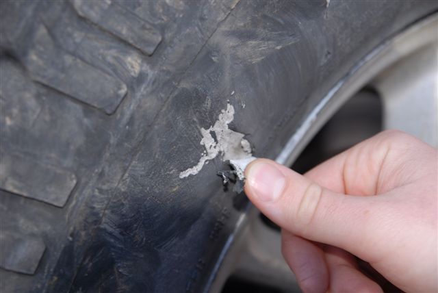 Poškozené pneumatiky